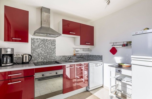 Cabris Apartment | Lovely apartment for 5 people with WIFI, A/C, TV and terrace