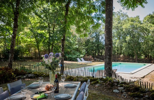 Serignac House | Lovely gite with large garden and private pool