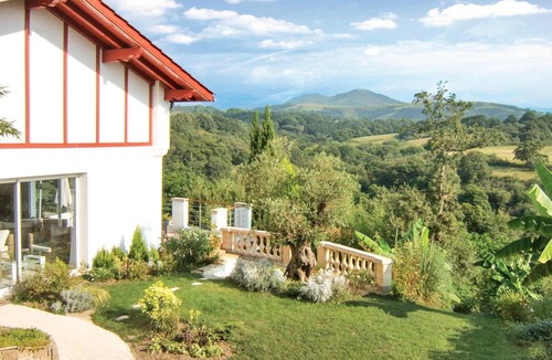 Saint-Pee-sur-Nivelle House | Lovely home in Saint-Pée-sur-Nivelle