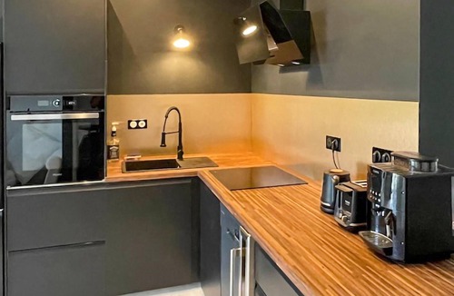 Menglon House | Lovely home in Menglon with WiFi