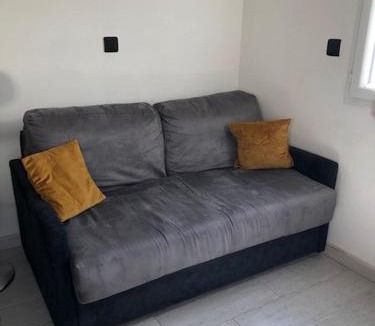 Notre-Dame-Limite Apartment | lovely studio for couples