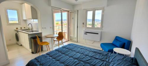 Frejus Plage Apartment | Lovely studio with balcony - near the beach