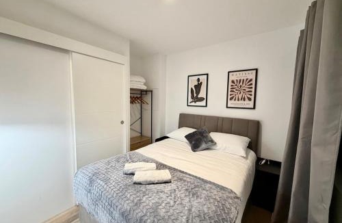 Bourgoin-Jallieu Apartment | Lua, Proche Centre, Wifi