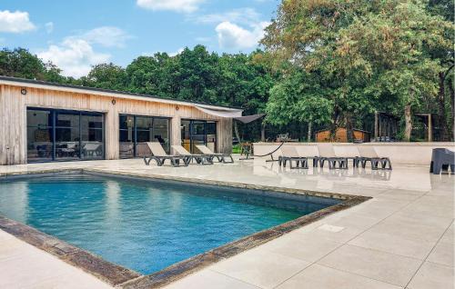 Saint Laurent de la Pree House | Luxueuse Villa Avec Piscine