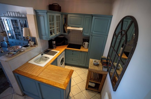 Riou - Petit Juas - Av de Grasse Apartment | Luxury air conditioned apartment