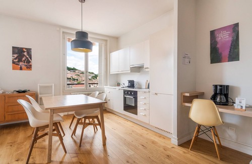 Les Cordeliers Apartment | Lyon 2 Bellecour : superb 2-BDR apartment.