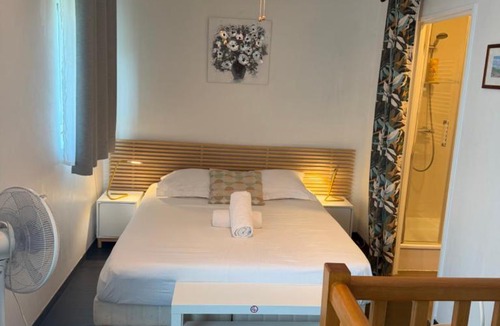 Grand Lyon Apartment | Lyon Confluence - duplex au calme avec parking privé en option
