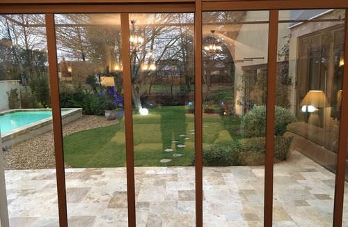 L'Isle-sur-la-Sorgue House | Magnificent villa 6 minutes walk from the town center -On the river bank