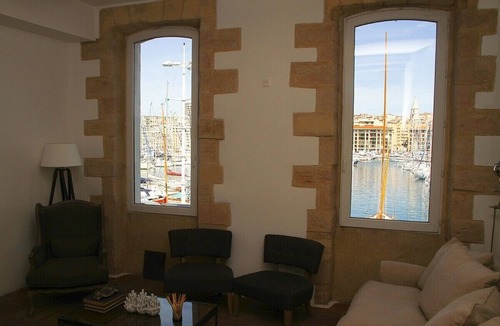 Saint-Victor Apartment | Magnificent Apartment on the Old Port!