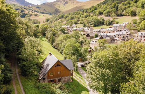 Gouaux-de-Larboust Ski Chalet | Magnificent chalet 3km from PEYRAGUDES PYRENEES LUCHON