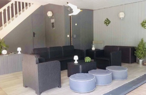 Guipry-Messac Bed & Breakfast | Magnificent residence with heated indoor pool