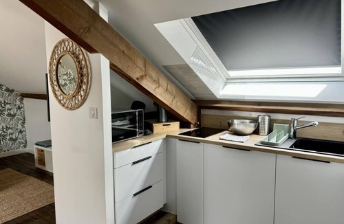 La Gare Apartment | Magnificent spacious/air-conditioned Studio "3 Pradelle".
