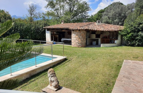 Solaro Villa | Magnificent villa with swimming pool and summer kitchen.