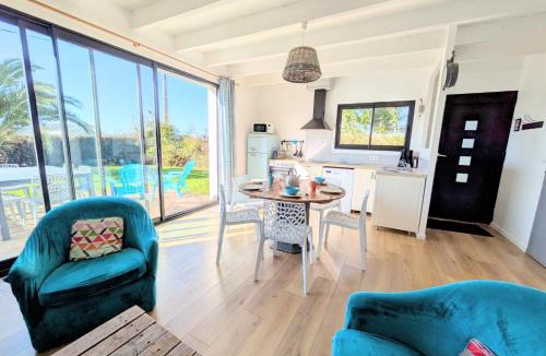 Saint-Jacques House | Maison à 100 m de la plage, port et commerces à pieds -Les gîtes de Rhuys
