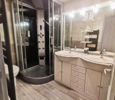 Chelun Apartment | Maison 8pers - Jardin Privé - Chien OK - Parking