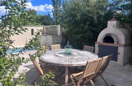 L'Isle-sur-la-Sorgue House | Maison Alba Elegant Home with pool