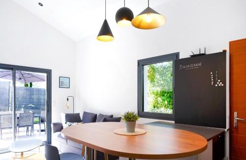 Ascain House | Maison Aranea