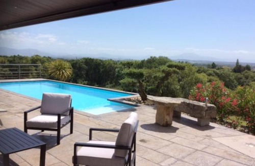 Villefranque Villa | maison au milieu de 9 hectares avec piscine chauffée