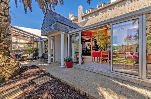 Brignogan-Plage House | Maison Aubépines -Jolie maison avec piscine privée