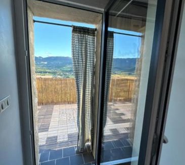 Mirabel-et-Blacons House | Maison avec toit terrasse dans le vieux Mirabel