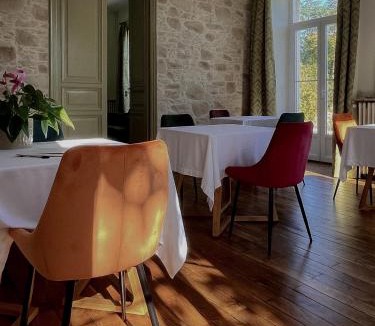 Gramat Bed & Breakfast | Maison Balmelle - Maison d'hôtes de Caractère