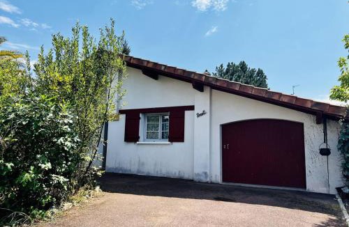 Espelette House | Maison basque à Espelette, 3 chambres, 5+2 pers, animaux admis, internet - FR-1-495-2