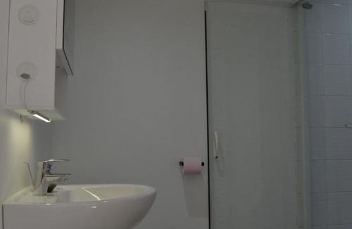 Binic House | Maison, Binic centre, petite vue mer