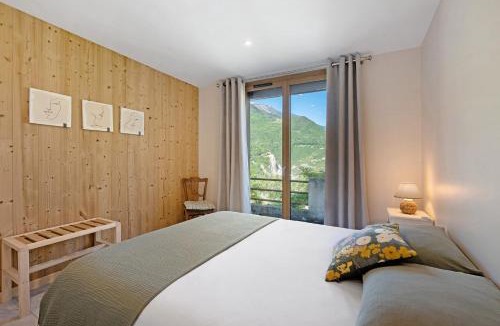 Saint-Martin-de-la-Porte House | Maison Casabert