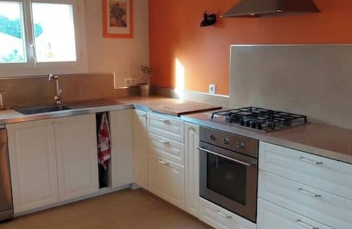 Brignoles House | Maison Calme Avec Piscine de 150 m2 à Proximité du Centre