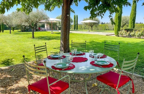 Maillane Villa | Maison Centurion - Five Bedroom Villa, Sleeps 10