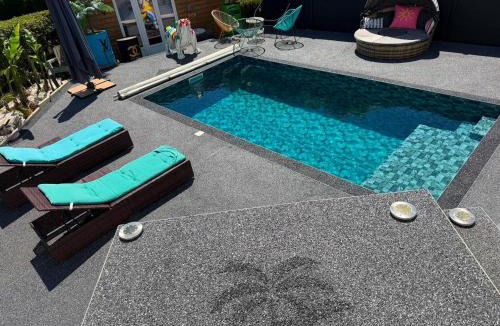 La Machine House | Maison cocooning , avec double jacuzzi et piscine