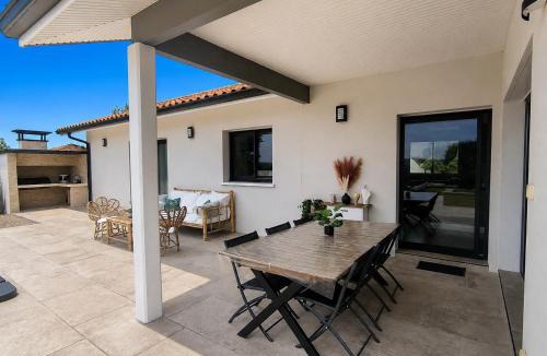 Gaujacq House | Maison d'hôte privative avec piscine pour 6 personnes
