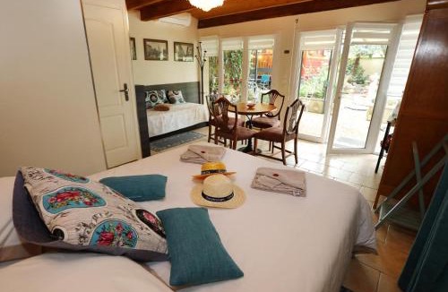 Romans-sur-Isere Bed & Breakfast | Maison d'Hôtes Le 6 Bis