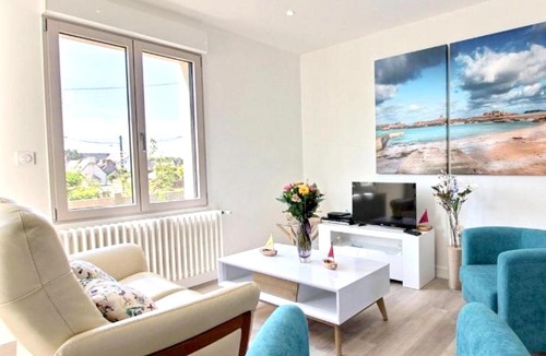 Perros-Guirec House | Maison de 2 chambres avec jardin clos et wifi a Perros Guirec