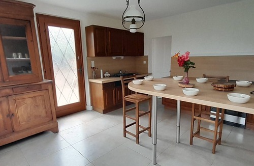 Archignat House | Maison DE Campagne 10-12 Places Avec Étang