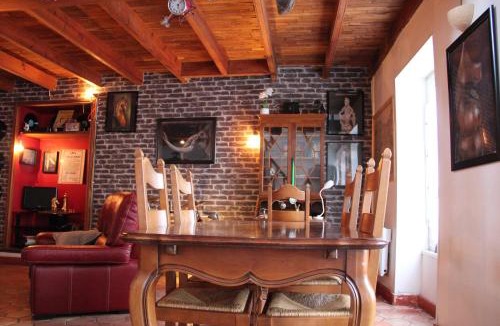 Aigrefeuille-d'Aunis House | Maison de charme, d'artiste, décoration brocante