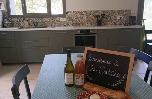 Valvigneres House | Maison de Famille Dans Village Vigneron du sud Ardèche