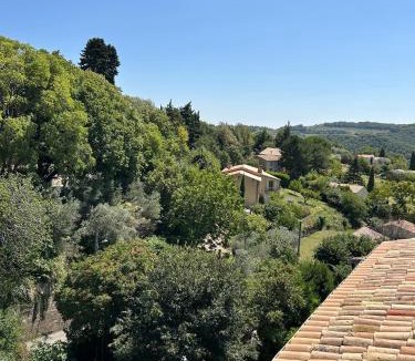 Venterol House | Maison de vacances La Bastide des Poètes Tour du Coridou
