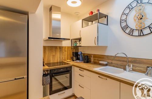 Cholet House | Maison de ville lumineuse, centre Cholet - FR-1-622-121