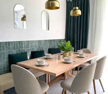 Serent Villa | Maison Emeraude - Escapade bistrot chic & nature - Proche Vannes