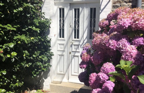 Etables-sur-Mer House | Maison en Pierre à Proximité du Bourg et de la mer