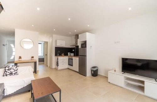 16th Arrondissement House | Maison familiale neuve