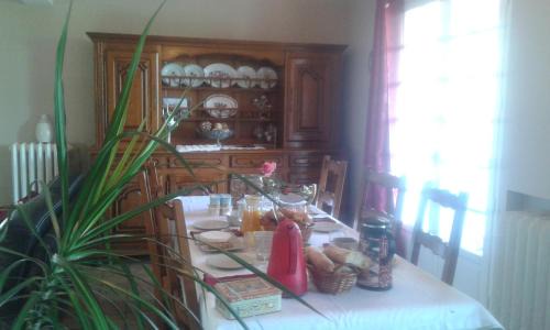 Aubertin House | Maison Fleurie