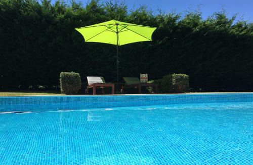 Archingeay House | Maison Halcyon Gite with Pool