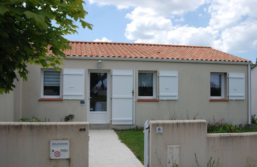 Angles House | Maison Individuelle Avec Jardin
