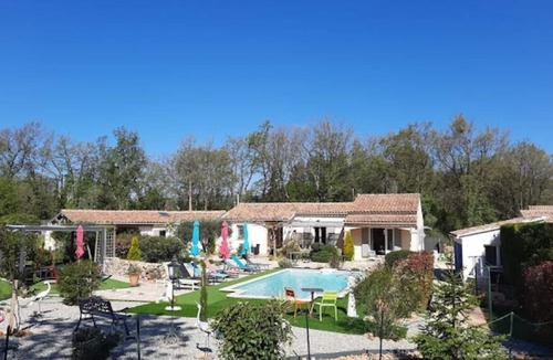 Forcalqueiret Villa | Maison Iris Piscine Pétanque Tout Confort