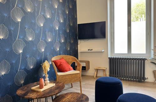 Bressuire Villa | Maison Malabry en hyper centre avec jardin 6 pers