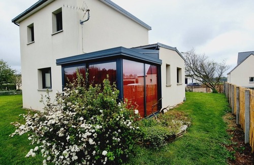 Plomodiern House | Maison Moderne à 5 Minutes des Plages