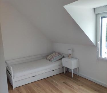 Plobannalec-Lesconil House | maison neuve 4 ou 5 personnes Kerguen