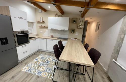 Le Puyricard House | Maison plain pied au calme